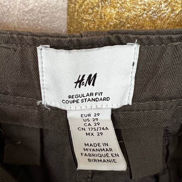 H&M Women’s 100% Cotton Utility Cargo High Rise Loose Fitted Pants With Pockets - Picture 9 of 9